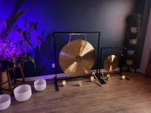 Midsummer Bliss: Gong Sound Healing, Aromatherapy, and Serene Massage Modalities