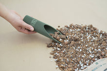 Load image into Gallery viewer, Bulk Soil - Houseplant Chunky Mix (7 Gal Box)
